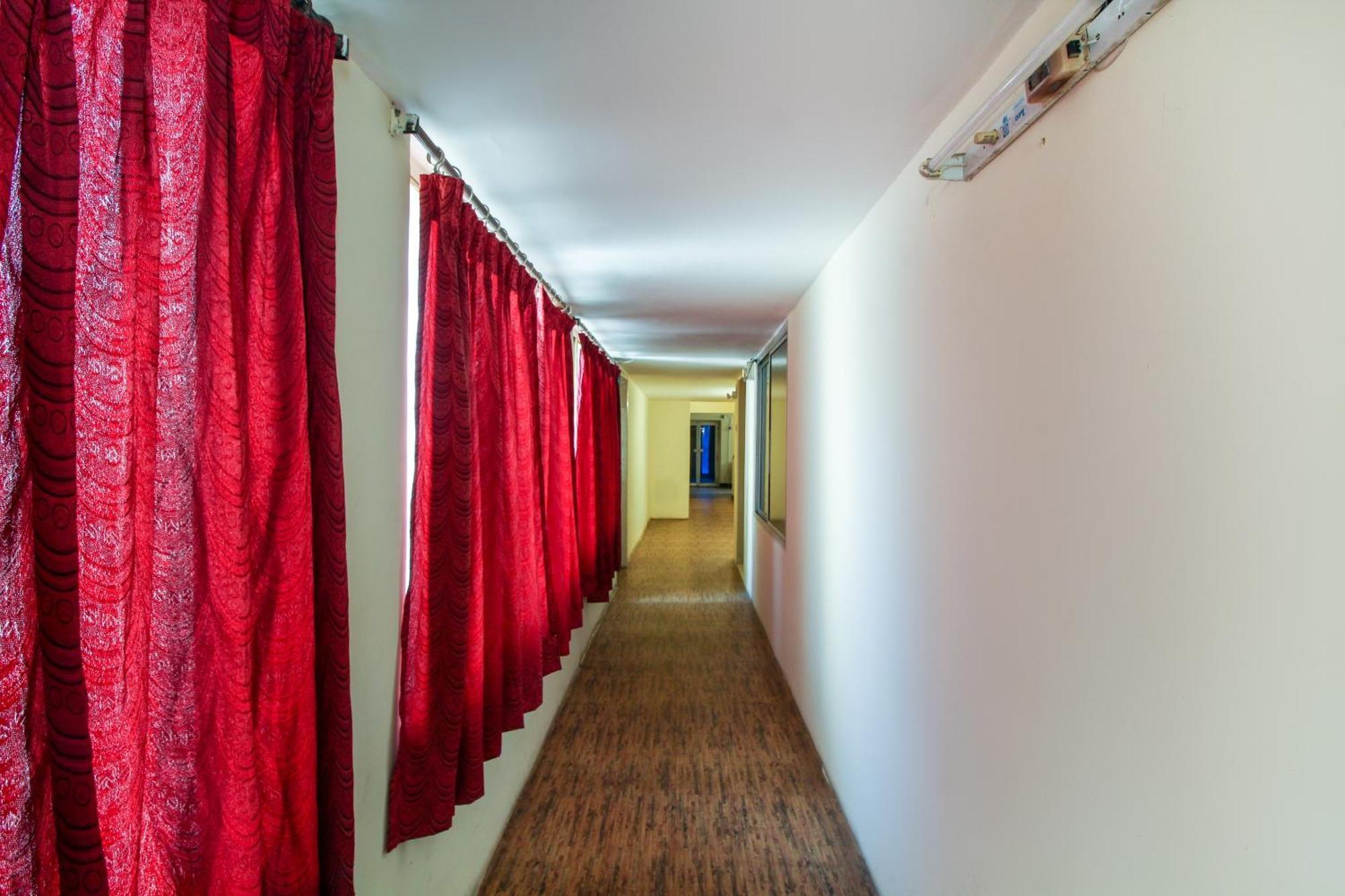 Hotel O Luxury Villas Near Begumpet Airport Hyderabad Esterno foto