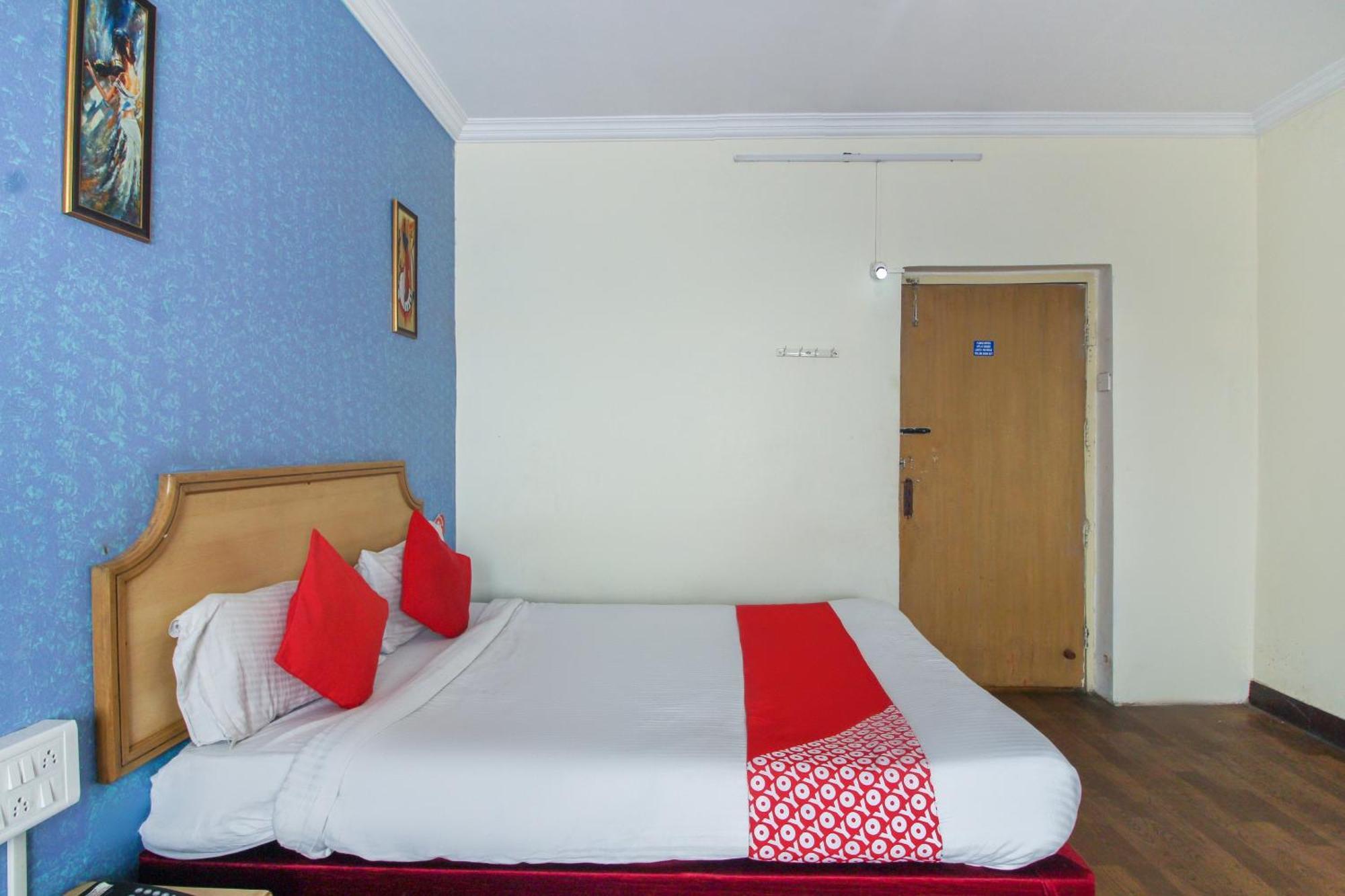 Hotel O Luxury Villas Near Begumpet Airport Hyderabad Esterno foto